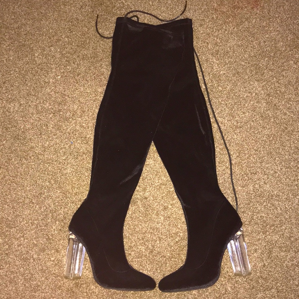 High Knee heels  😍